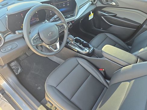 New 2026 Chevrolet Trax ACTIV w/ Driver Confidence Package FWD image 16