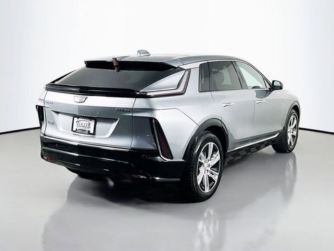 Used 2024 Cadillac Lyriq Tech AWD/4WD image 5