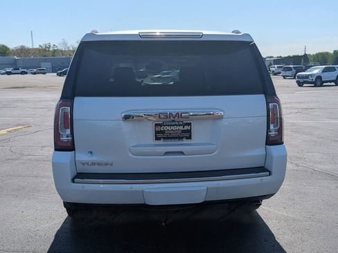 Used 2017 GMC Yukon Denali AWD/4WD image 6