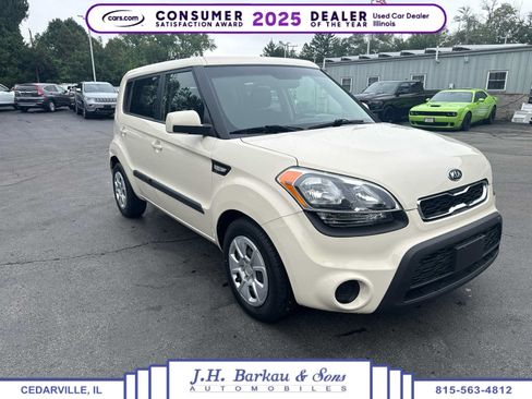 Used 2012 Kia Soul FWD image 1