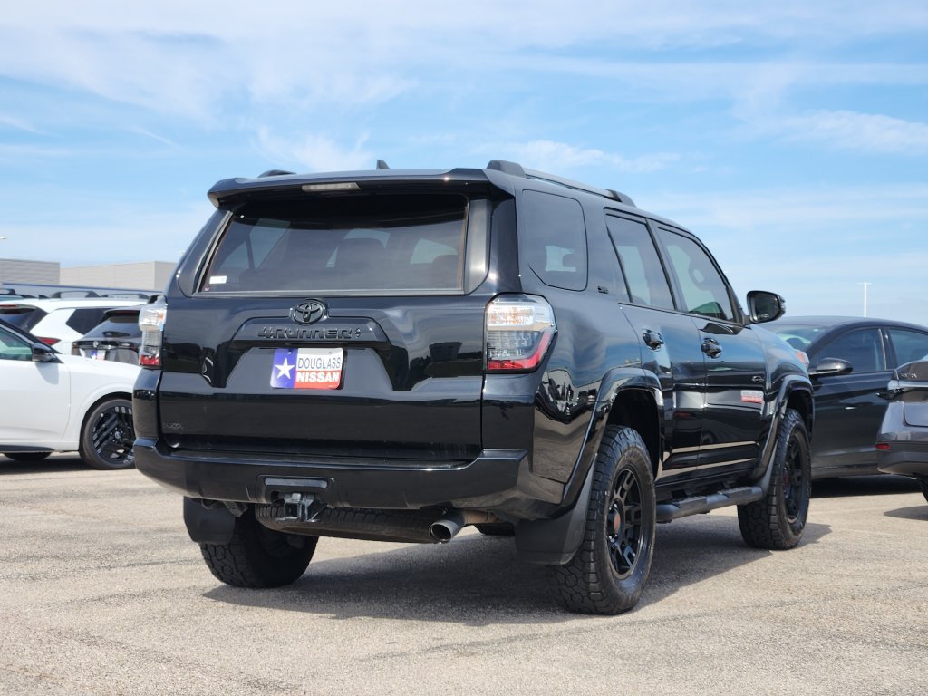 Used 2023 Toyota 4Runner SR5 Premium w/ Moonroof Package AWD/4WD image 3