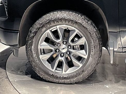 Used 2024 Chevrolet Silverado 1500 RST w/ Convenience Package II image 36