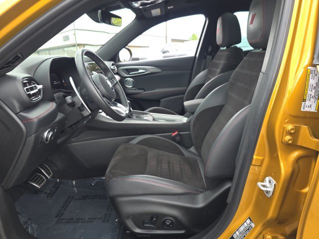 Used 2025 Dodge Hornet R/T AWD/4WD image 11
