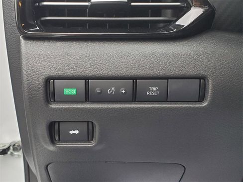 Certified 2024 Nissan Sentra SR image 20