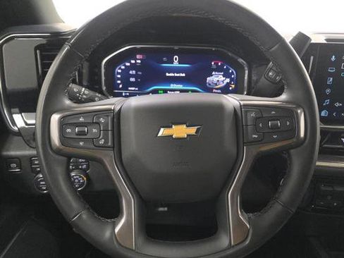 Used 2024 Chevrolet Silverado 2500 High Country w/ High Country Premium Package AWD/4WD image 7