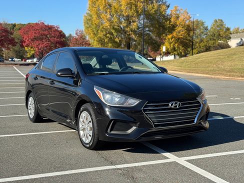 Used 2020 Hyundai Accent SE image 16