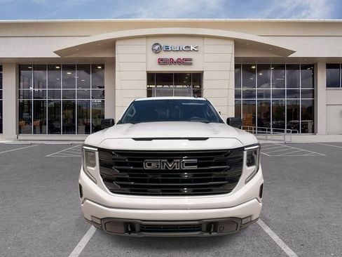 Certified 2025 GMC Sierra 1500 Elevation w/ Max Trailering Package AWD/4WD image 4
