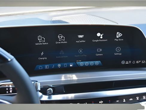 New 2026 Cadillac Lyriq Sport w/ LPO, Floor Liner Package image 19