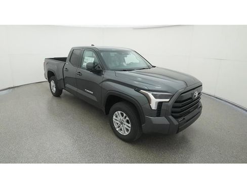 Used 2024 Toyota Tundra SR5 w/ SR5 Premium Package AWD/4WD image 16