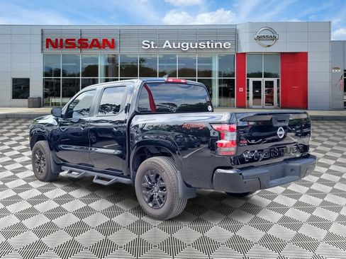 Certified 2023 Nissan Frontier SV w/ Midnight Edition Package AWD/4WD image 4