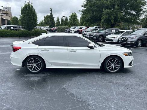 Used 2024 Honda Civic Touring image 3