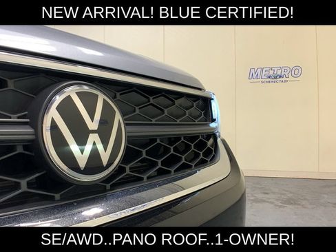 Used 2022 Volkswagen Taos SE w/ Panoramic Sunroof Package FWD image 48