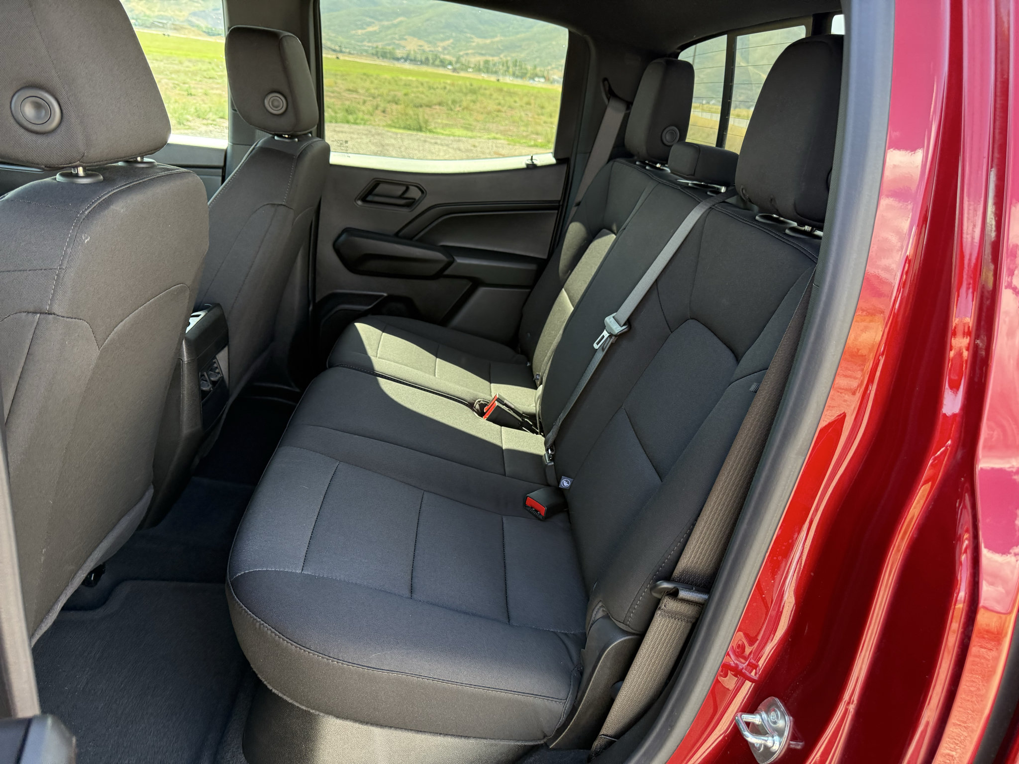 Used 2024 Chevrolet Colorado Trail Boss w/ Technology Package AWD/4WD image 29
