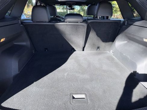 Used 2021 Volkswagen Atlas Cross Sport SEL image 27