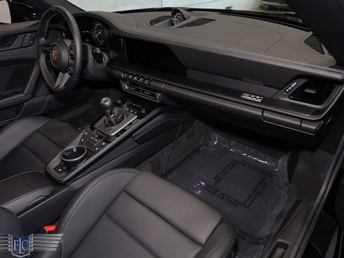 Used 2022 Porsche 911 50th Anniversary Edition image 23