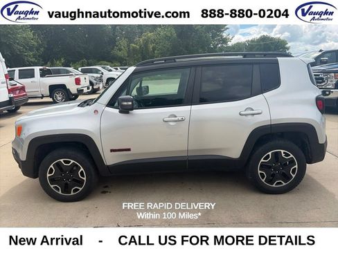 Used 2016 Jeep Renegade Trailhawk AWD/4WD image 1