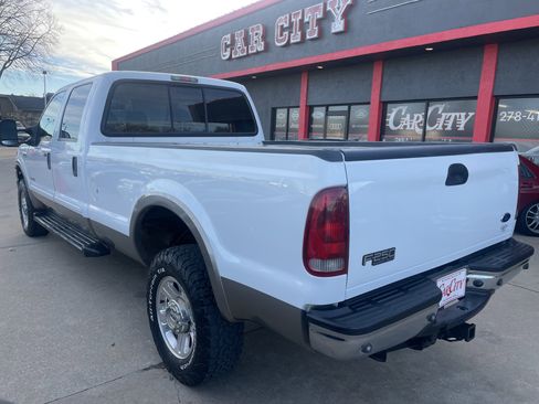 Used 2006 Ford F350 Lariat image 3