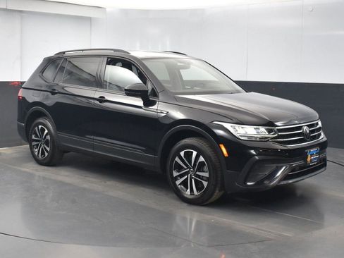 Used 2023 Volkswagen Tiguan S image 22