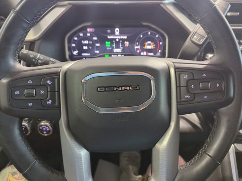 Used 2024 GMC Sierra 3500 Denali w/ Denali Reserve Package image 17