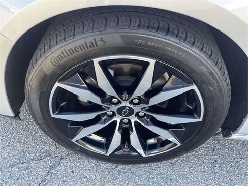 Used 2022 Chevrolet Malibu RS w/ LPO, Convenience Package 2 image 11