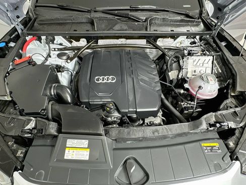 Used 2023 Audi Q5 2.0T Premium w/ Convenience Package AWD/4WD image 18