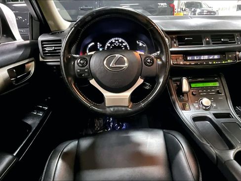 Used 2014 Lexus CT 200h image 5
