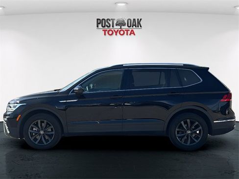 Used 2023 Volkswagen Tiguan SE image 4