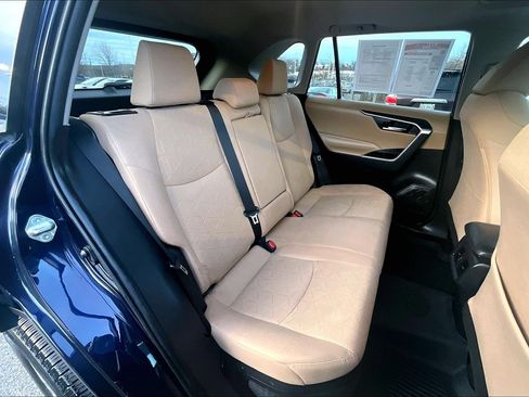 Used 2021 Toyota RAV4 XLE image 26