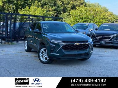 Used 2025 Chevrolet Trax LS w/ LS Convenience Package