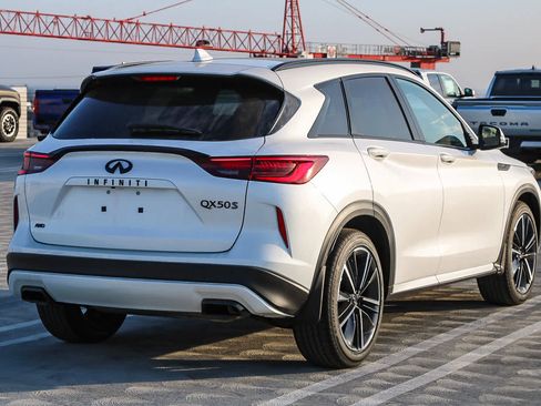 New 2025 INFINITI QX50 Sport image 6