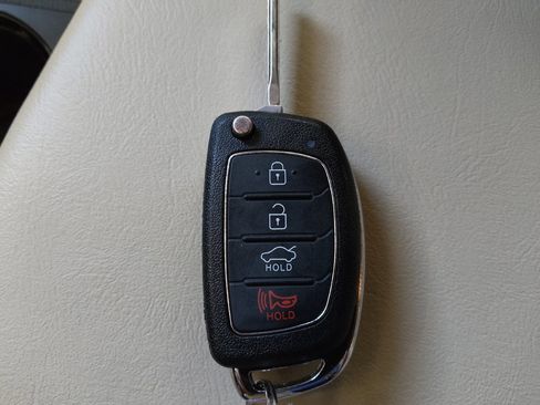 Used 2017 Hyundai Sonata Sport FWD image 32