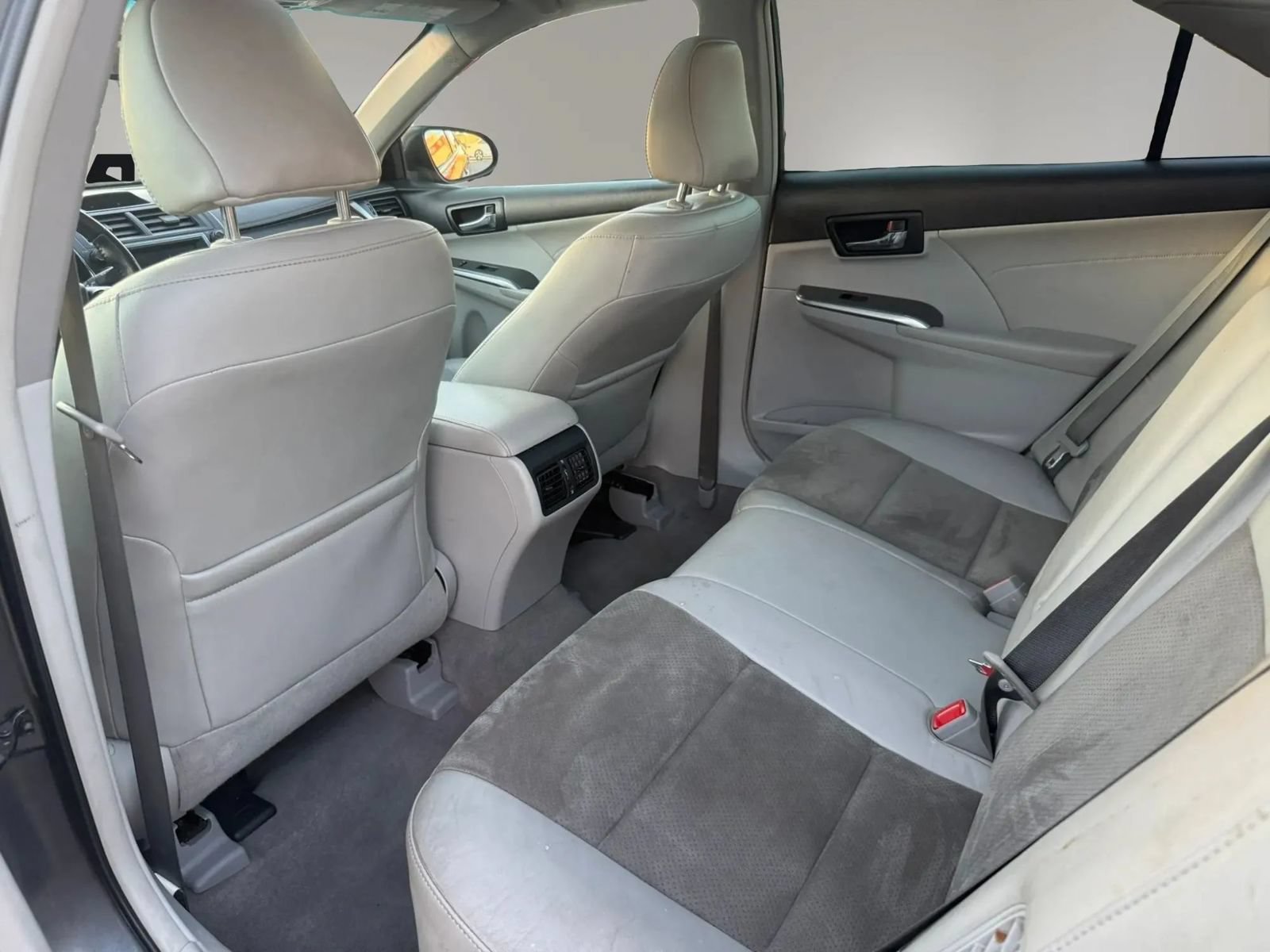Used 2013 Toyota Camry XLE w/ Leather Pkg FWD image 23