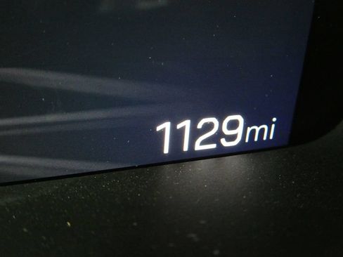 Certified 2025 GMC Canyon Denali AWD/4WD image 37