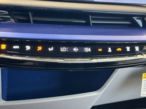 New 2026 Cadillac Optiq Sport 1 w/ LPO, Floor Liner Package AWD/4WD image 21