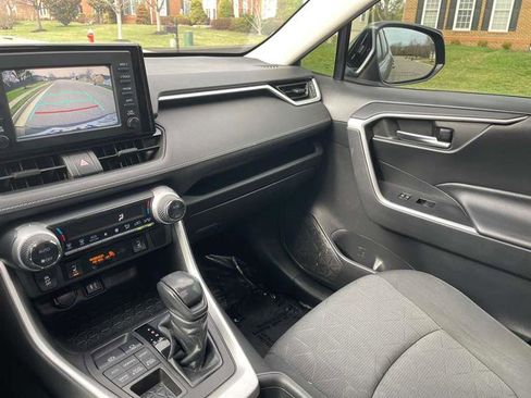 Used 2019 Toyota RAV4 XLE w/ Convenience Package image 74
