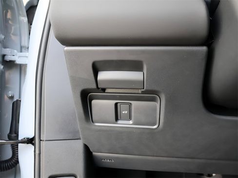 New 2026 Land Rover Range Rover Evoque Dynamic SE image 67