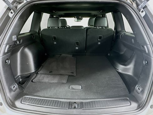 Used 2023 Jeep Grand Cherokee Altitude image 29