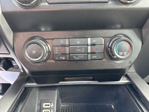 Used 2019 Ford F150 XLT w/ Equipment Group 302A Luxury AWD/4WD image 11