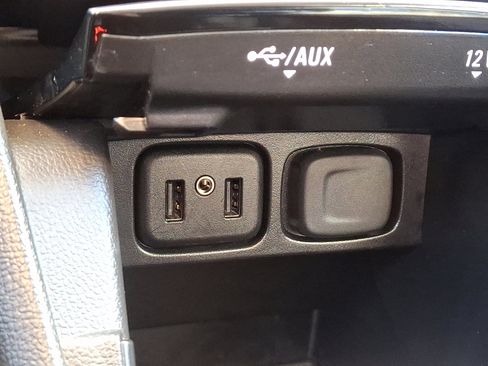 Certified 2022 Buick Encore Preferred image 23