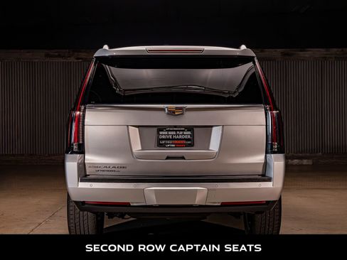 Used 2020 Cadillac Escalade 2WD image 7