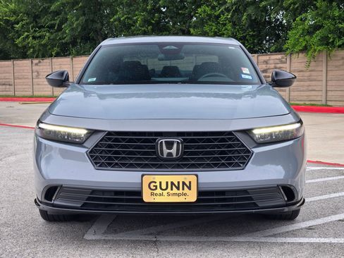 Used 2023 Honda Accord Sport image 8
