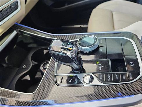 Used 2022 BMW X5 M50i w/ Executive Package image 15