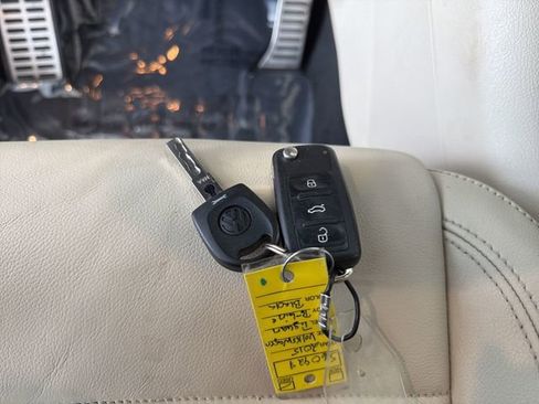 Used 2015 Volkswagen Tiguan R-Line image 33