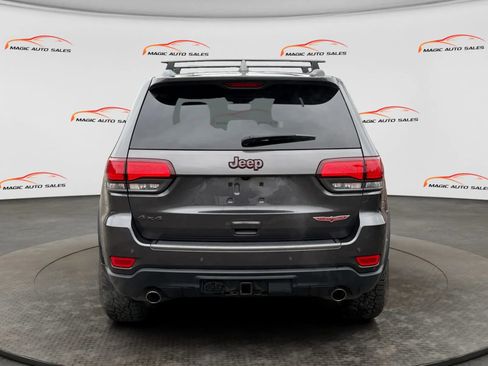 Used 2017 Jeep Grand Cherokee Trailhawk AWD/4WD image 7