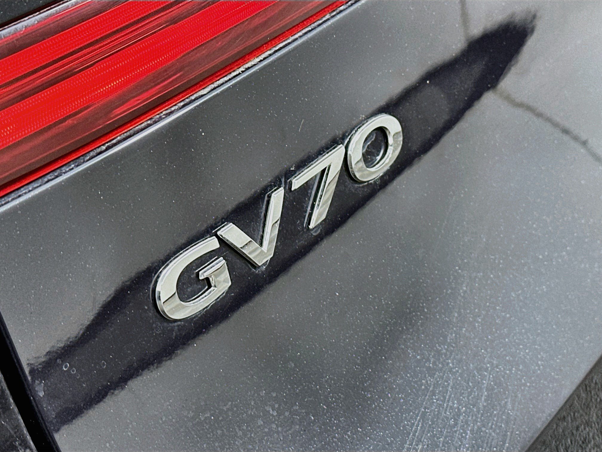 Used 2024 Genesis GV70 3.5T Sport w/ Sport Prestige Package AWD/4WD image 27