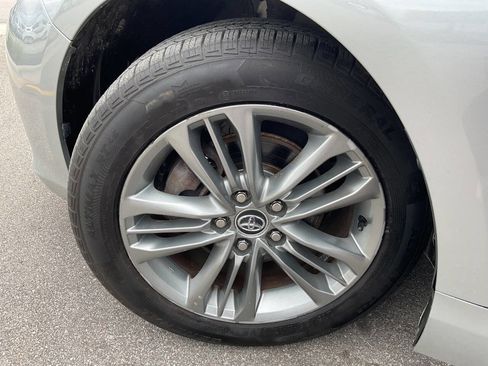 Used 2015 Toyota Camry SE FWD image 42