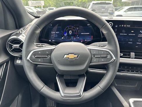 New 2026 Chevrolet Equinox LT w/ Safety and Technology Package FWD image 16