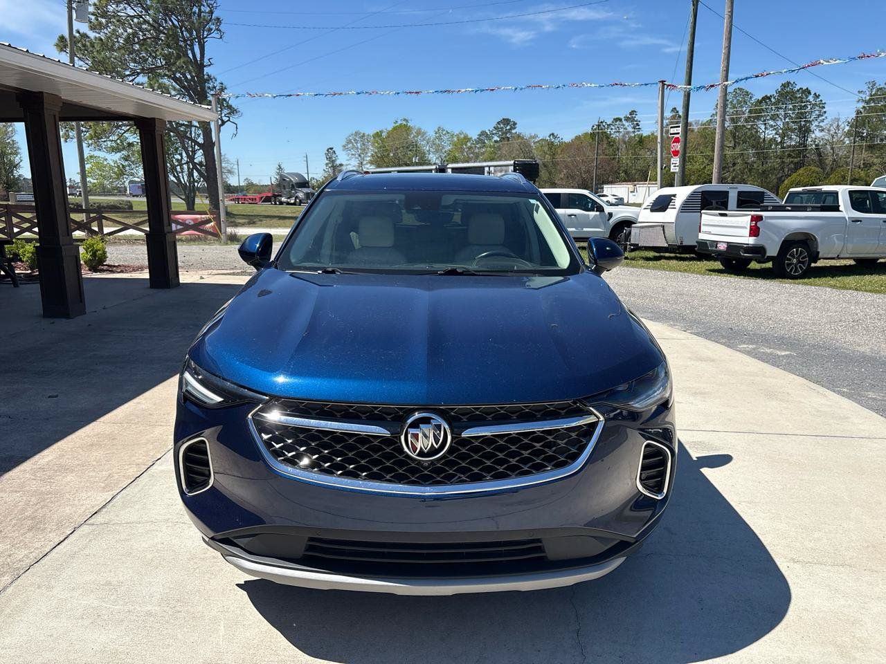 Used 2023 Buick Envision Avenir FWD image 2