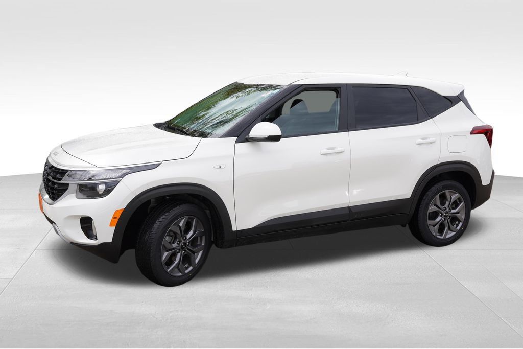 Certified 2024 Kia Seltos LX AWD/4WD image 10