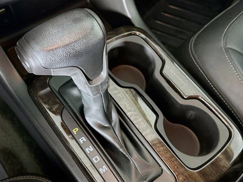 Used 2016 GMC Canyon SLT w/ Driver Alert Package image 24